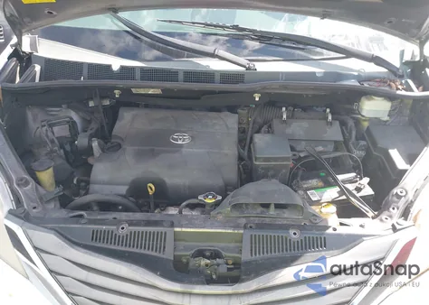 2014 Toyota Sienna Xle V6 8 Passenger из США, поврежденный, VIN 5TDYK3DC4ES414728